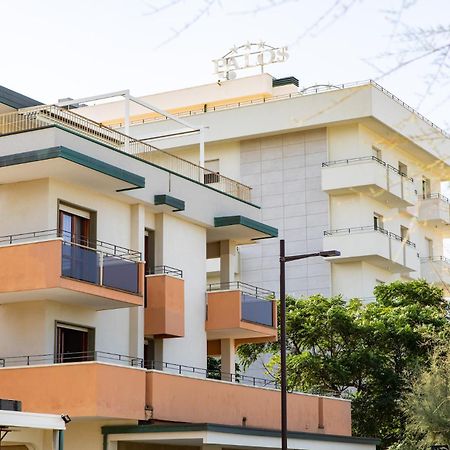 Hotel Palos Rimini Bagian luar foto