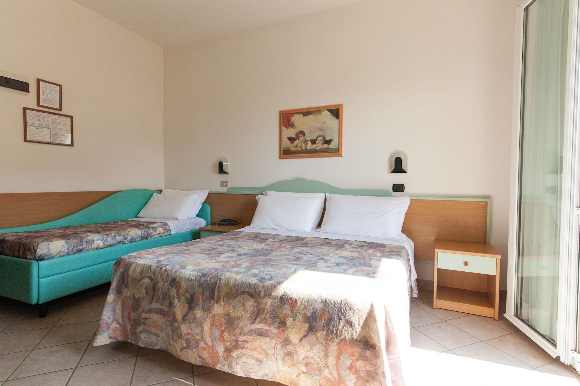 Hotel Palos Rimini Bagian luar foto