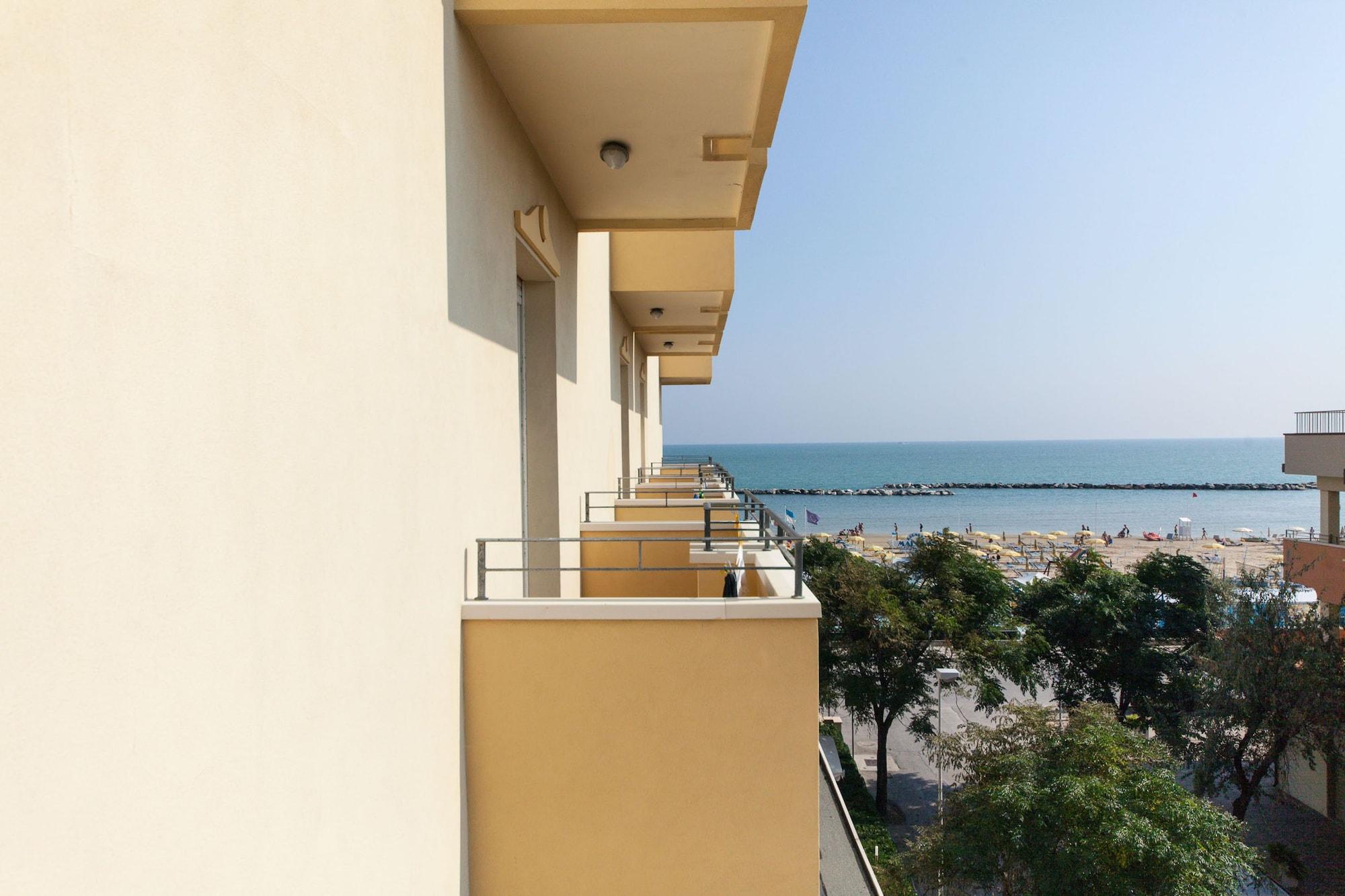 Hotel Palos Rimini Bagian luar foto