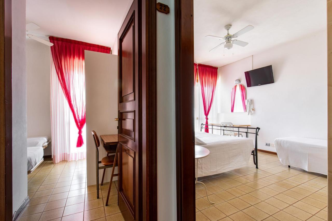Hotel Palos Rimini Bagian luar foto
