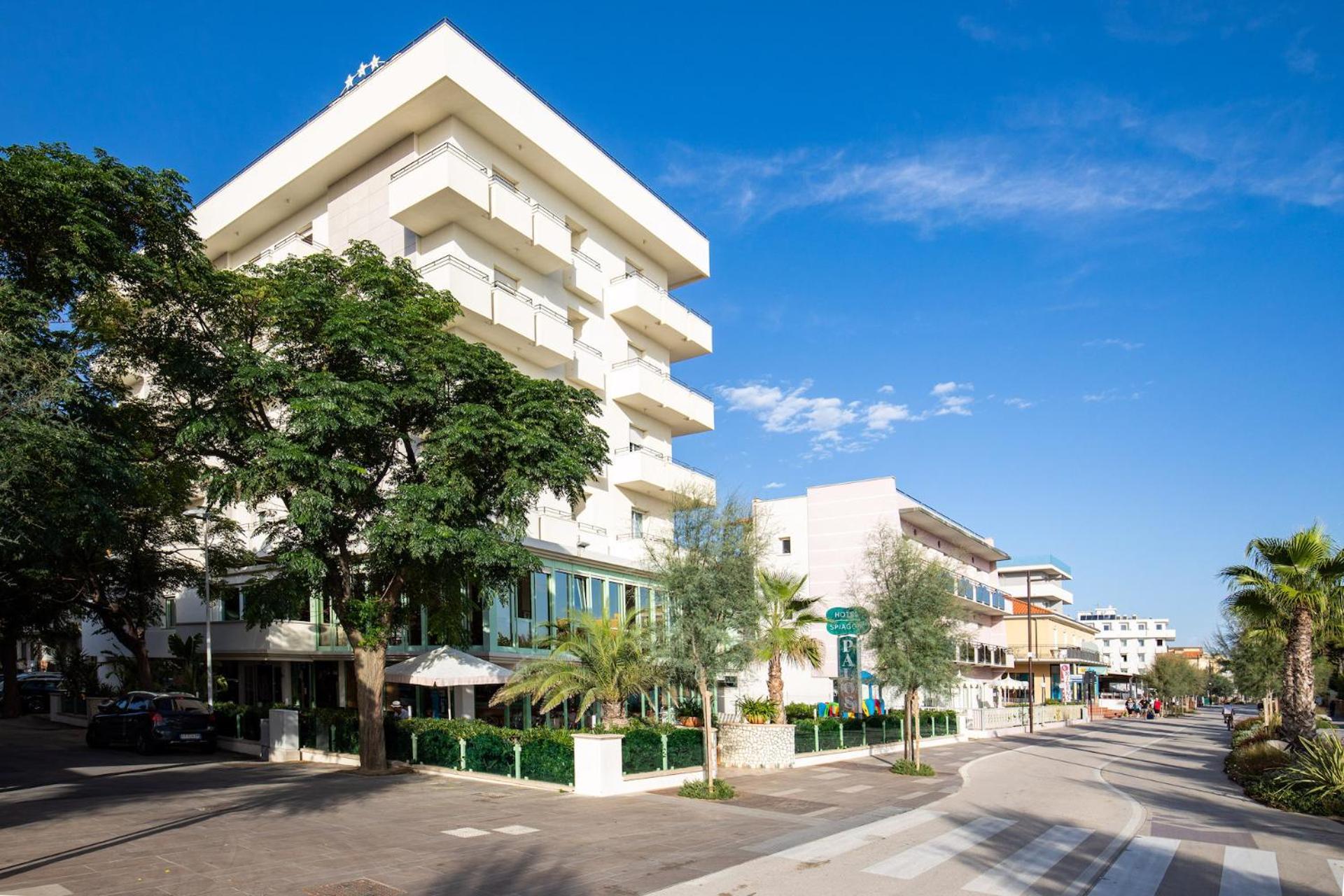 Hotel Palos Rimini Bagian luar foto