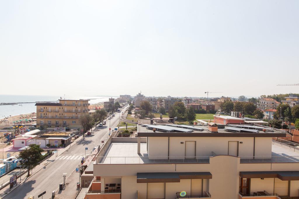 Hotel Palos Rimini Bagian luar foto